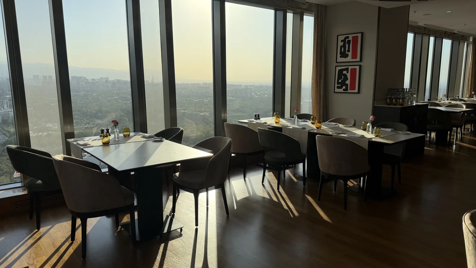 The Ritz-Carlton · Vista