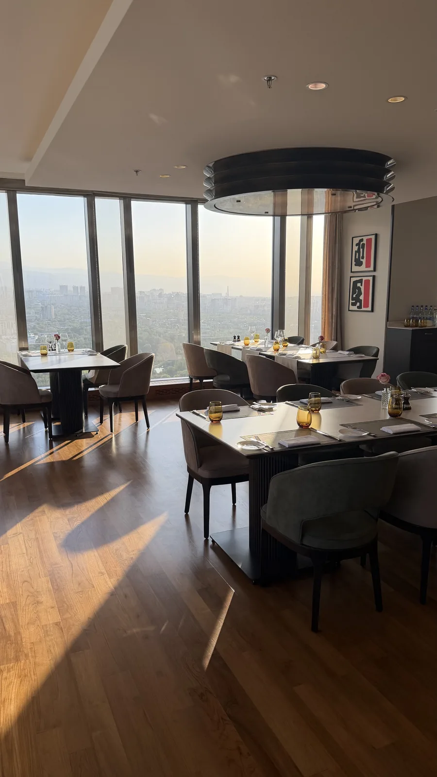 The Ritz-Carlton · Vista